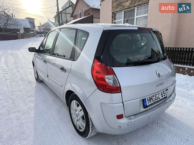 Минивэн Renault Scenic 2006 в Черновцах