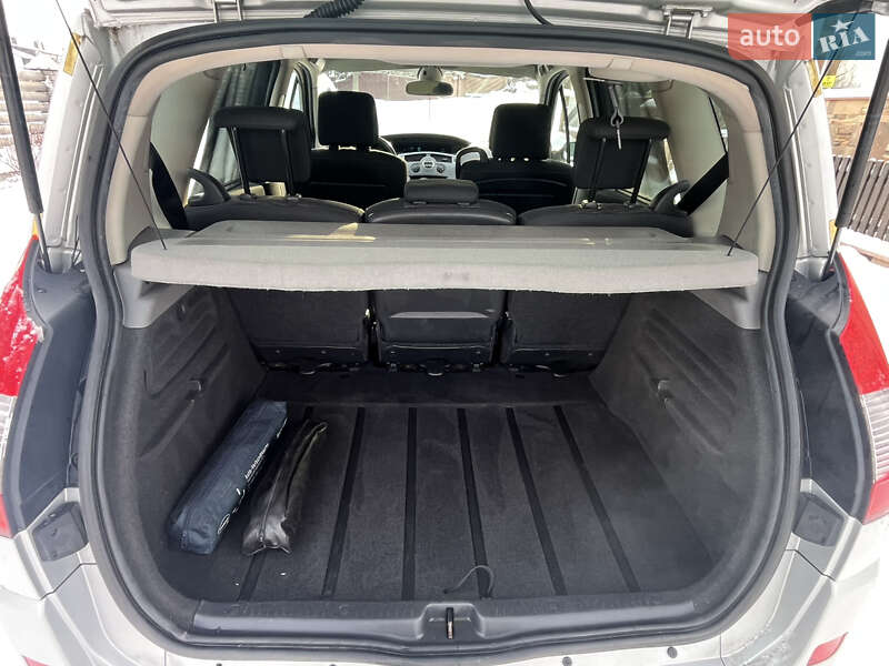 Минивэн Renault Scenic 2006 в Черновцах