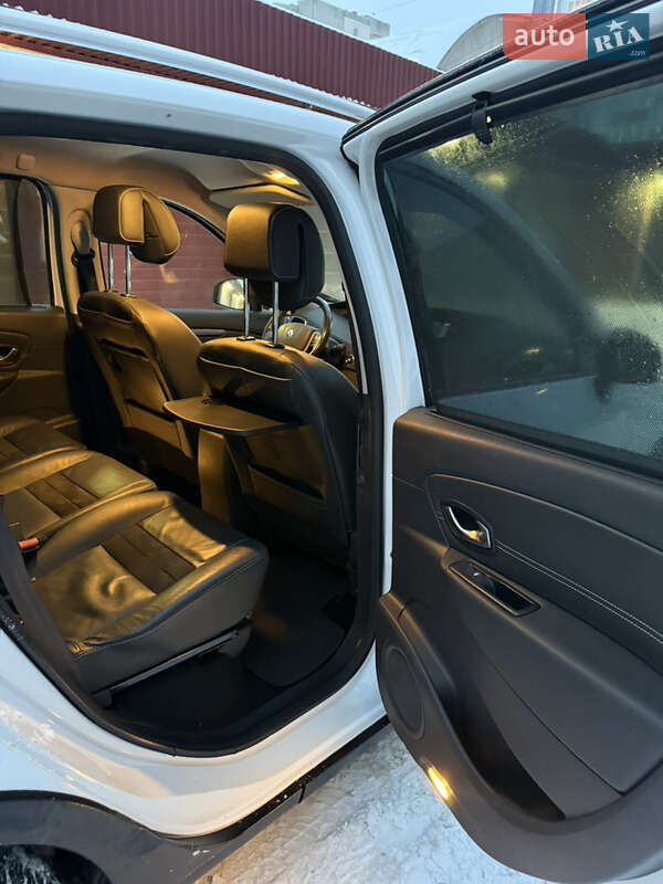 Минивэн Renault Scenic 2013 в Луцке