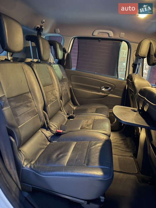Минивэн Renault Scenic 2013 в Луцке