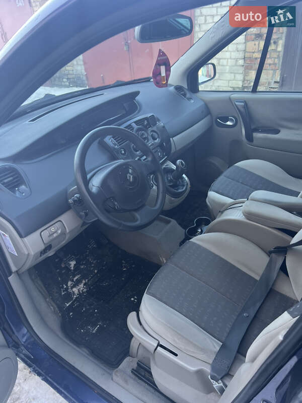 Минивэн Renault Scenic 2004 в Киеве фото 9 Минивэн Renault Scenic 2004 в Киеве
