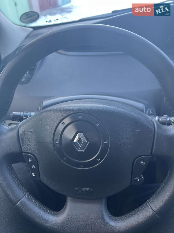 Минивэн Renault Scenic 2004 в Киеве фото 20 Минивэн Renault Scenic 2004 в Киеве