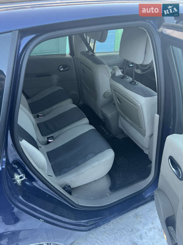 Минивэн Renault Scenic 2004 в Киеве фото 28 Минивэн Renault Scenic 2004 в Киеве