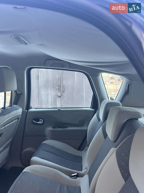 Минивэн Renault Scenic 2004 в Киеве фото 32 Минивэн Renault Scenic 2004 в Киеве