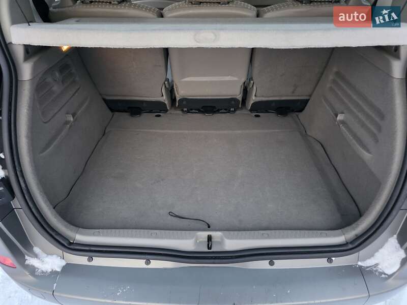 Минивэн Renault Scenic 2004 в Луцке