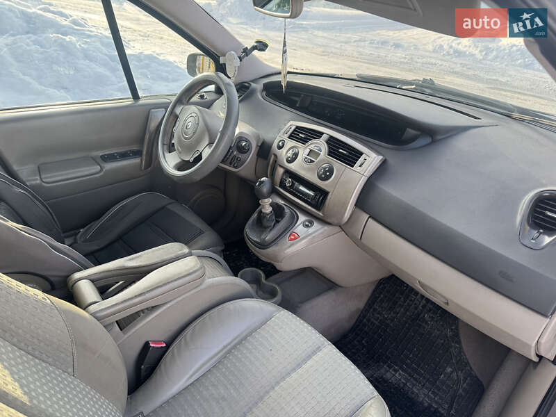 Минивэн Renault Scenic 2004 в Вараше фото 27 Минивэн Renault Scenic 2004 в Вараше