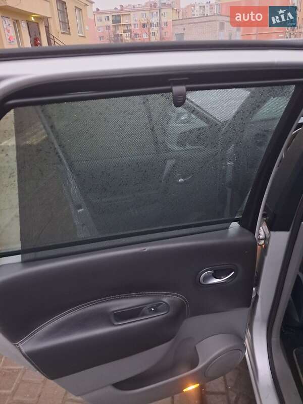 Минивэн Renault Scenic 2005 в Одессе