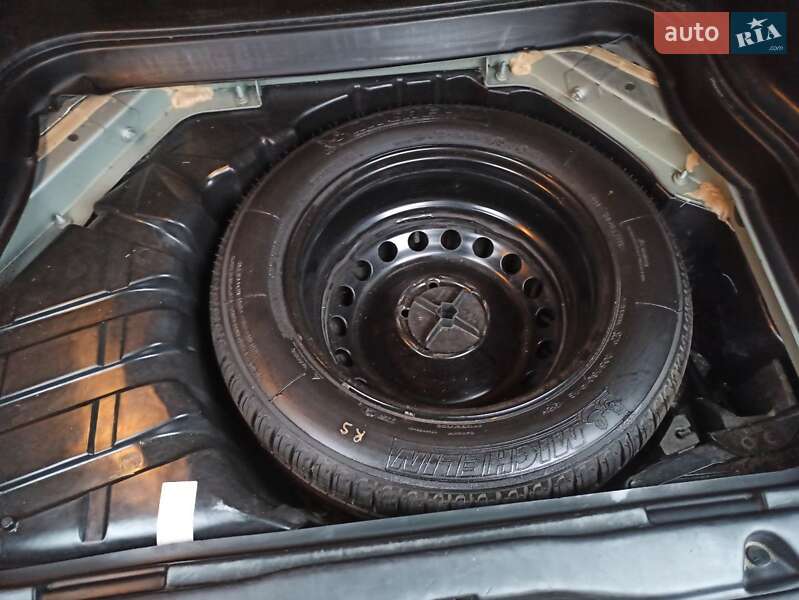 Минивэн Renault Scenic 2015 в Киеве