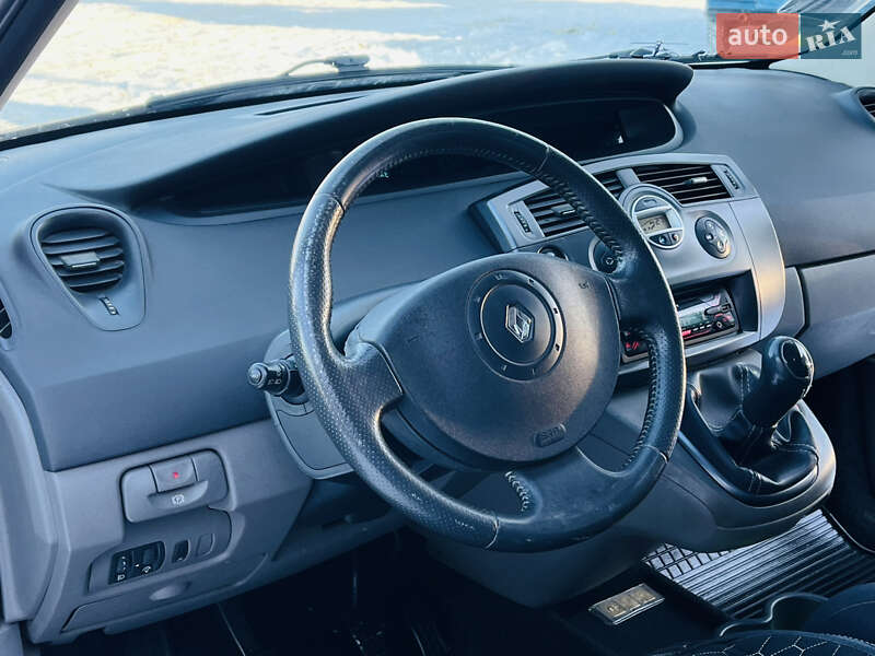 Минивэн Renault Scenic 2005 в Харькове