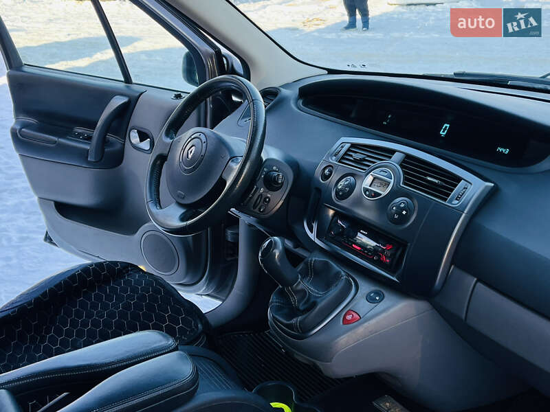 Минивэн Renault Scenic 2005 в Харькове