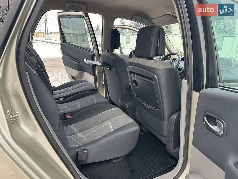 Минивэн Renault Scenic 2006 в Виннице