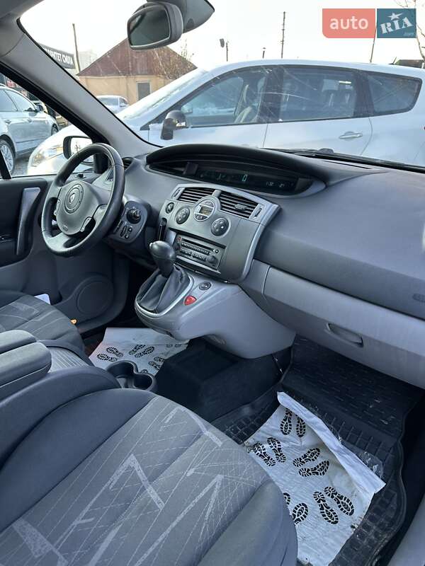 Минивэн Renault Scenic 2004 в Смеле