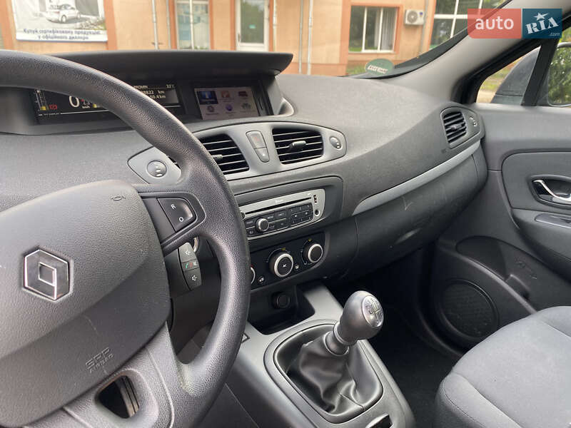 Минивэн Renault Scenic 2012 в Луцке