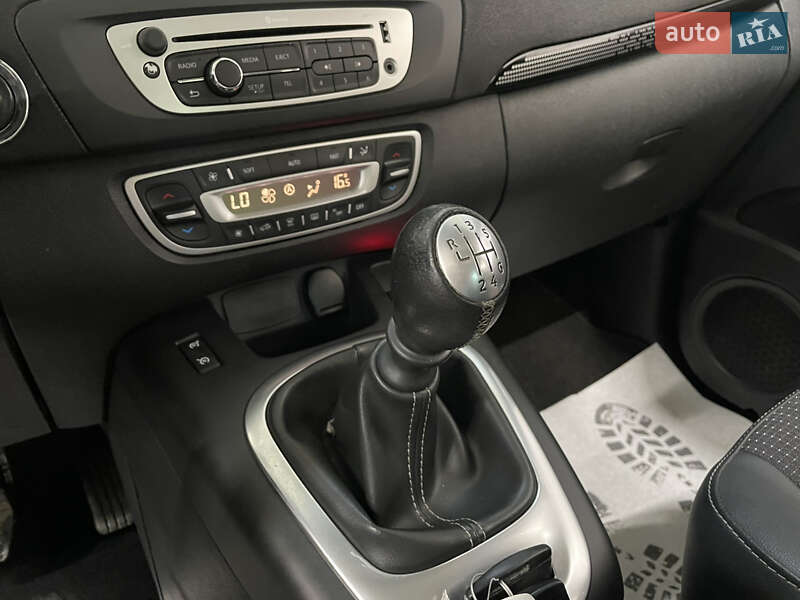 Минивэн Renault Scenic 2013 в Стрые