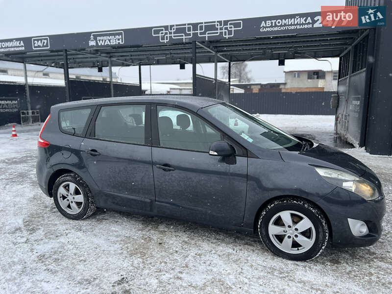 Минивэн Renault Scenic 2010 в Луцке