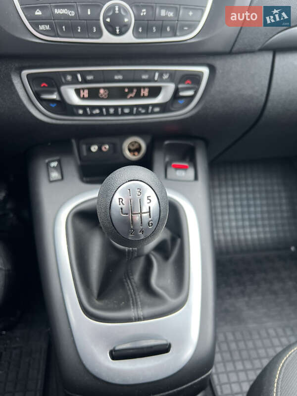 Минивэн Renault Scenic 2010 в Луцке