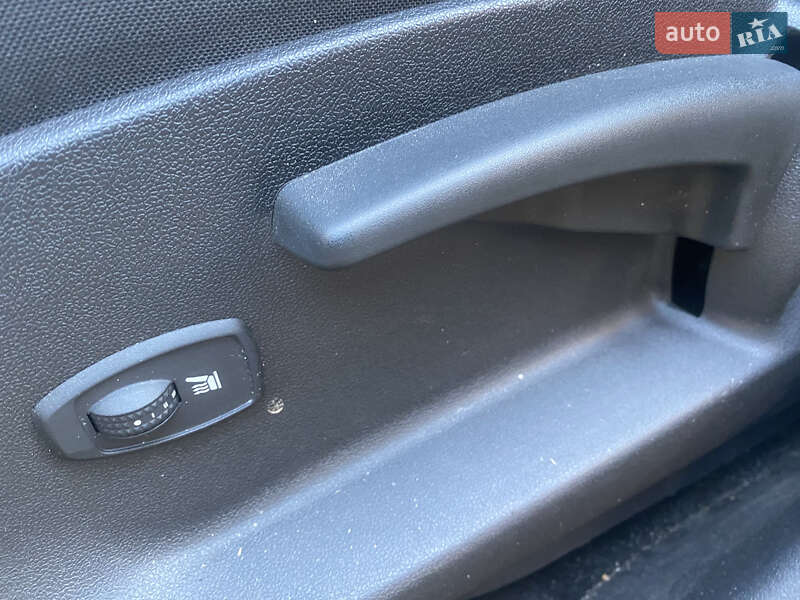 Минивэн Renault Scenic 2011 в Ровно фото 13 Минивэн Renault Scenic 2011 в Ровно