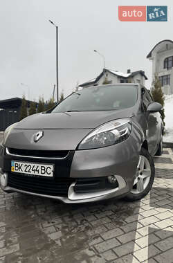 Минивэн Renault Scenic 2012 в Ровно