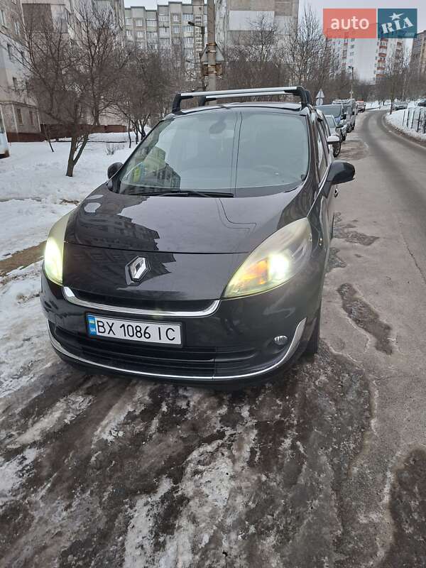 Минивэн Renault Scenic 2012 в Хмельницком