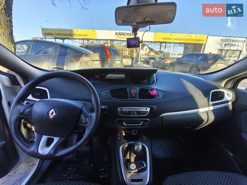 Минивэн Renault Scenic 2011 в Луцке