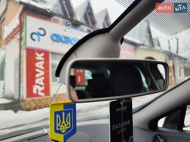 Минивэн Renault Scenic 2012 в Дрогобыче