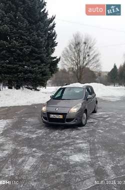Минивэн Renault Scenic 2010 в Ровно