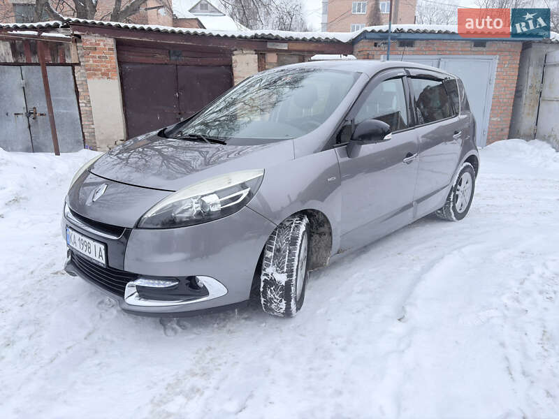 Минивэн Renault Scenic 2012 в Ромнах