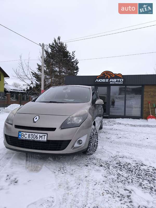 Renault Scenic 2011