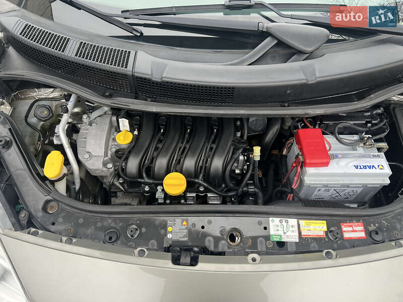 Минивэн Renault Scenic 2007 в Луцке