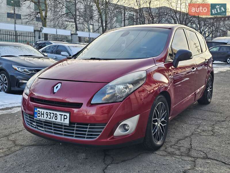 Renault Scenic 2011
