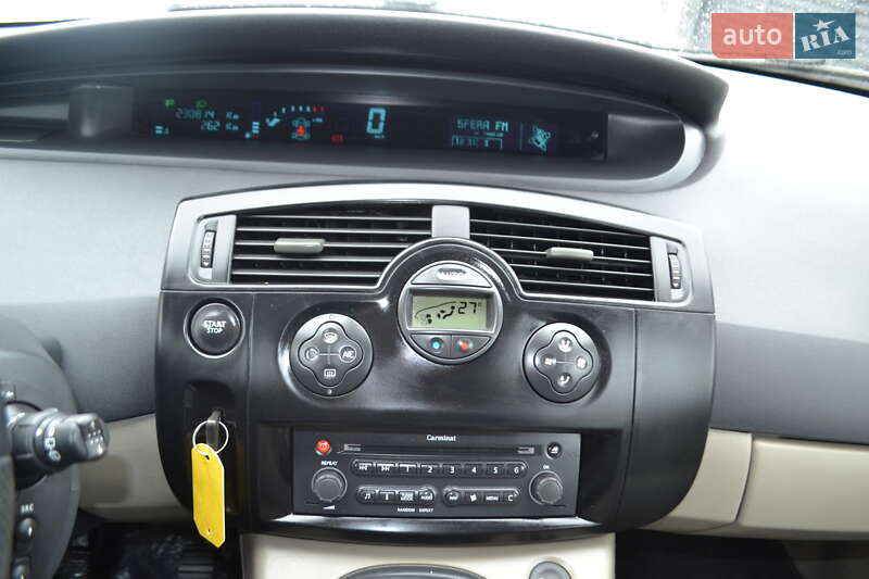 Минивэн Renault Scenic 2006 в Ровно
