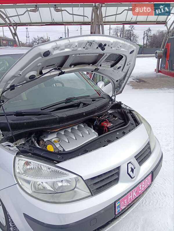 Минивэн Renault Scenic 2004 в Полтаве
