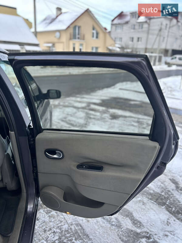 Мінівен Renault Scenic 2004 в Івано-Франківську фото 26 Мінівен Renault Scenic 2004 в Івано-Франківську