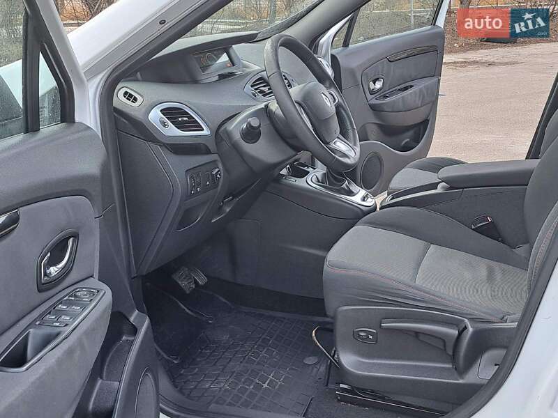Мінівен Renault Scenic 2012 в Одесі фото 17 Мінівен Renault Scenic 2012 в Одесі