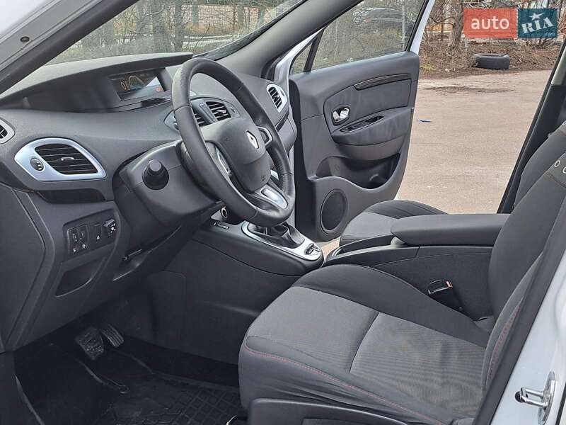Мінівен Renault Scenic 2012 в Одесі фото 32 Мінівен Renault Scenic 2012 в Одесі