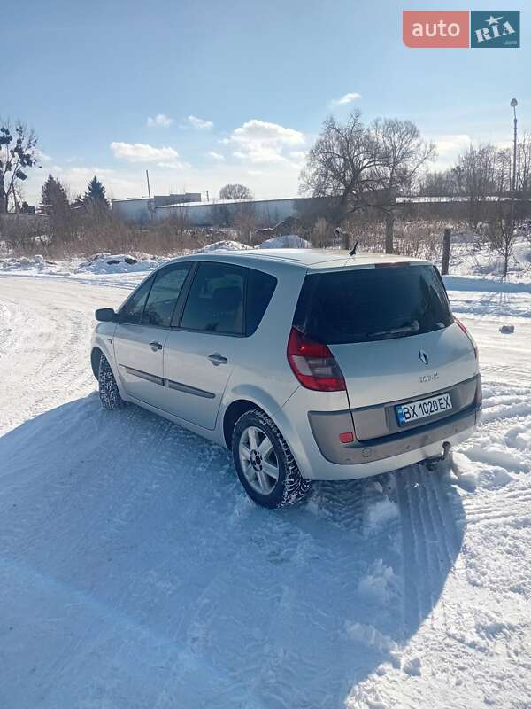 Минивэн Renault Scenic 2003 в Нетешине