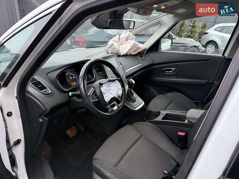 Минивэн Renault Scenic 2016 в Луцке