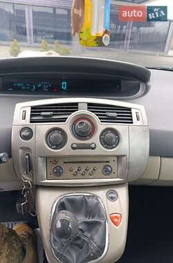 Мінівен Renault Scenic 2006 в Чернівцях