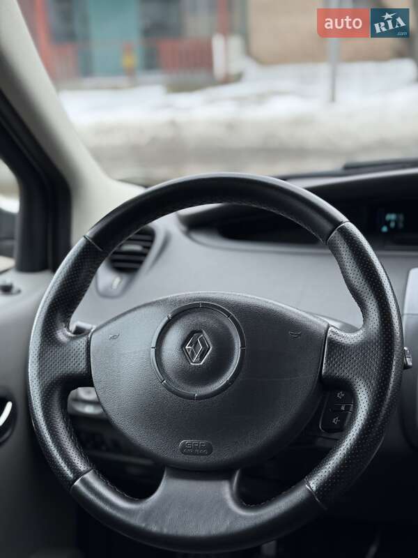 Мінівен Renault Scenic 2007 в Лубнах