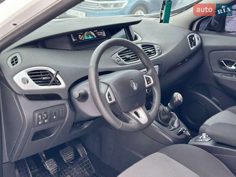 Минивэн Renault Scenic 2012 в Виннице