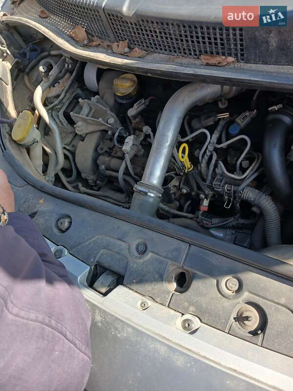 Минивэн Renault Scenic 2005 в Черноморске фото 12 Минивэн Renault Scenic 2005 в Черноморске