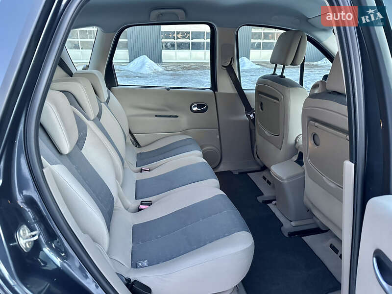 Минивэн Renault Scenic 2005 в Киеве