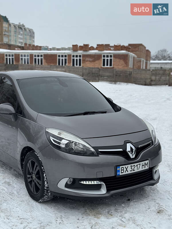 Минивэн Renault Scenic 2014 в Белогорье фото 5 Минивэн Renault Scenic 2014 в Белогорье