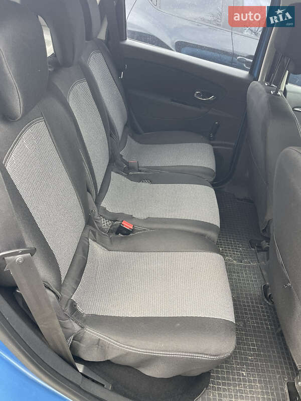 Минивэн Renault Scenic 2013 в Кропивницком