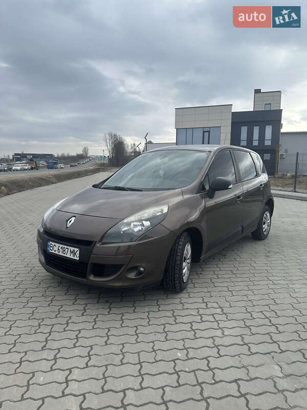 Минивэн Renault Scenic 2010 в Львове