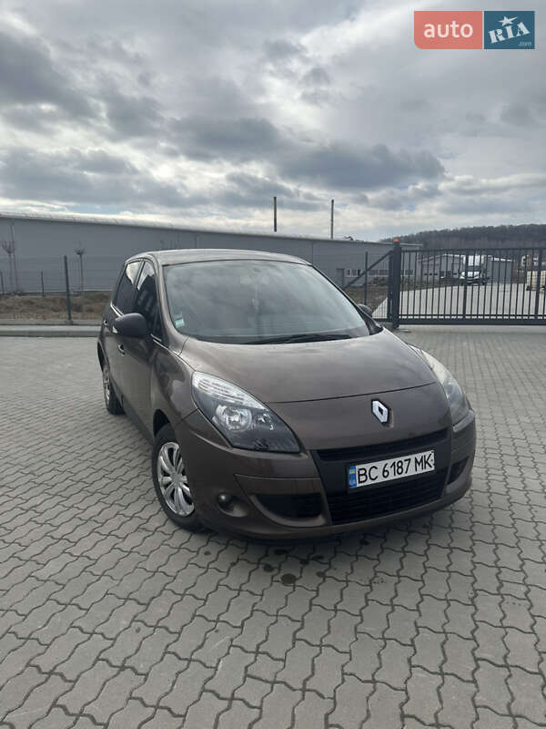 Минивэн Renault Scenic 2010 в Львове