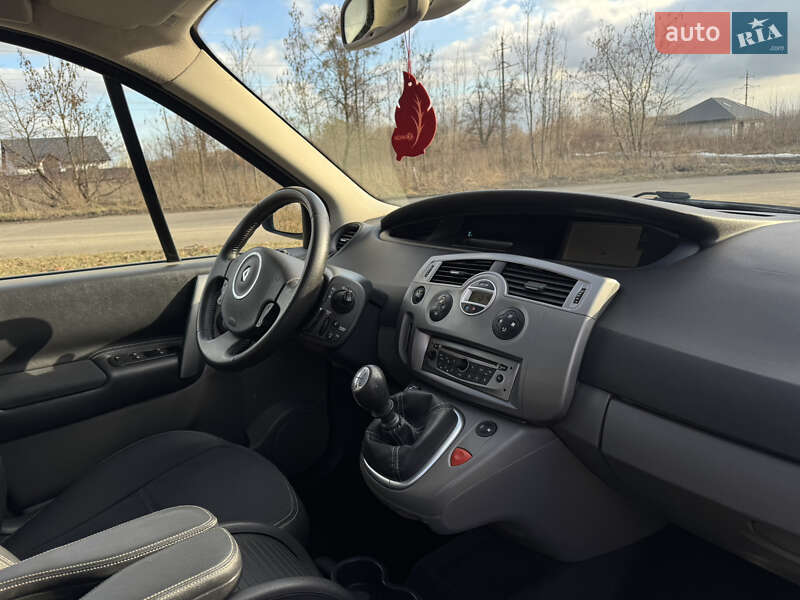 Минивэн Renault Scenic 2007 в Владимире
