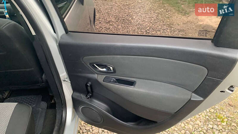 Минивэн Renault Scenic 2012 в Бурштыне