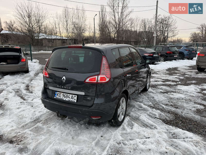 Минивэн Renault Scenic 2009 в Кременчуге