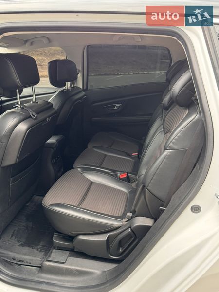 Минивэн Renault Scenic 2017 в Киеве